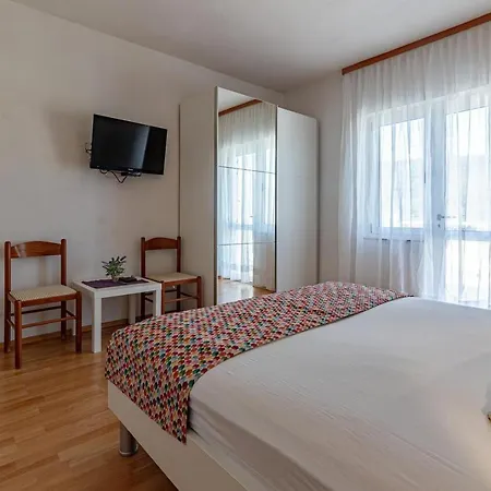 With Parking Space Jelsa, Hvar - 134 Appartement Jelsa (Hvar)