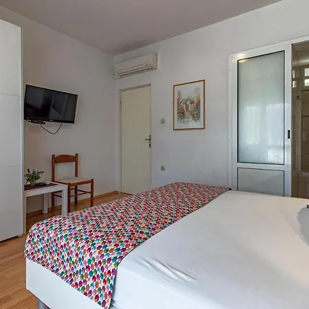 With Parking Space Jelsa, Hvar - 134 Apartman